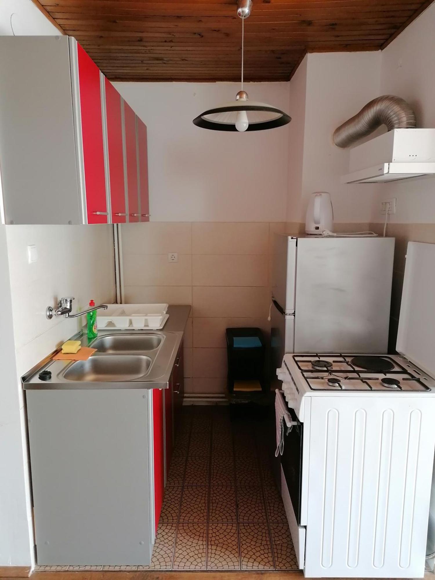 Cozy 1-Bdrm Apt In Dubec, Ideal For Work Or Study Sesvete Esterno foto