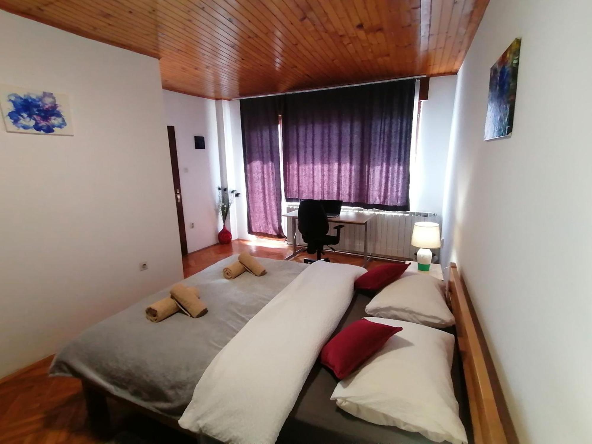 Cozy 1-Bdrm Apt In Dubec, Ideal For Work Or Study Sesvete Esterno foto