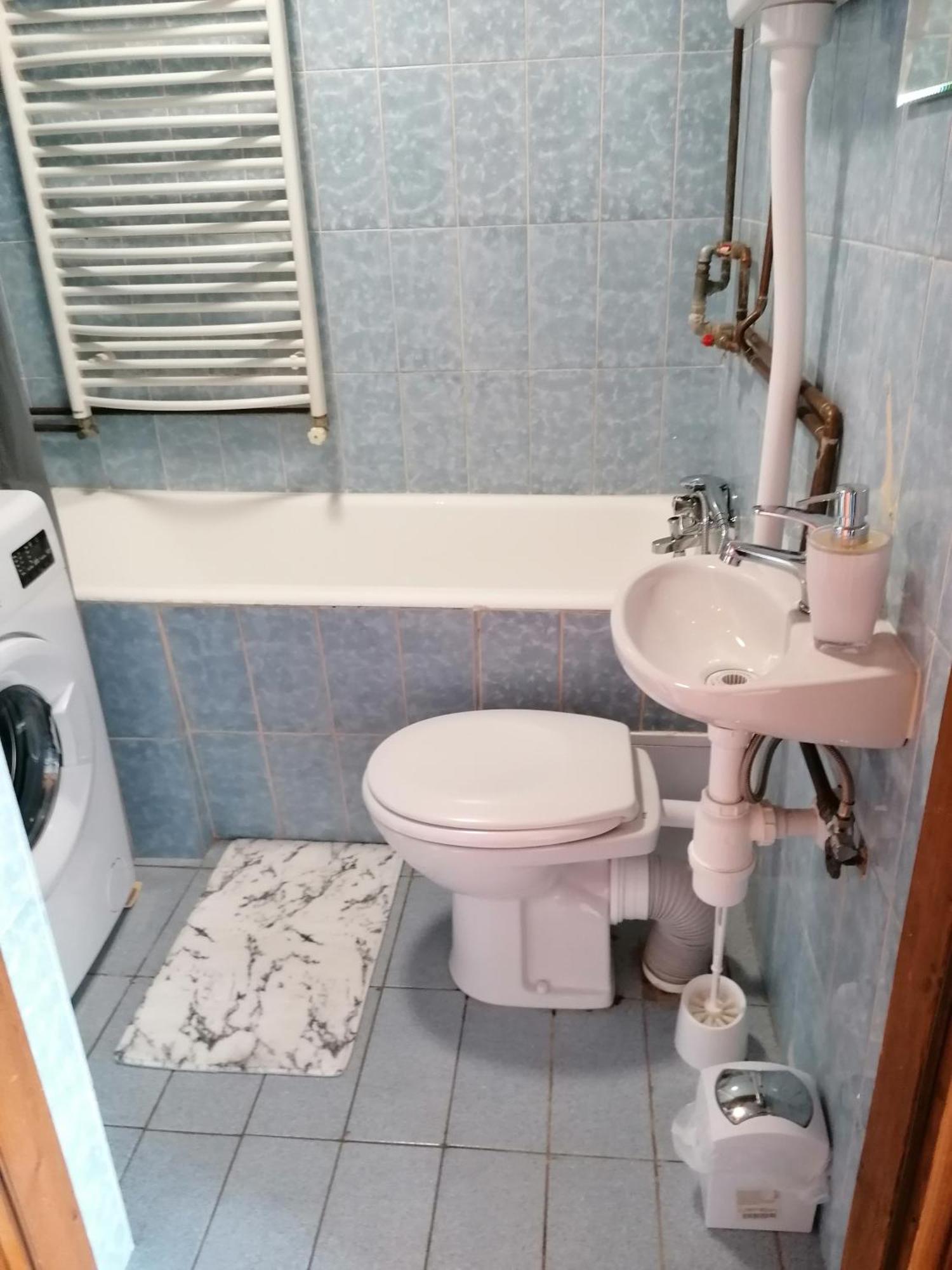 Cozy 1-Bdrm Apt In Dubec, Ideal For Work Or Study Sesvete Esterno foto